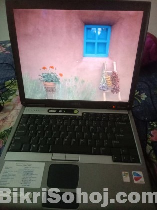 Dell D600